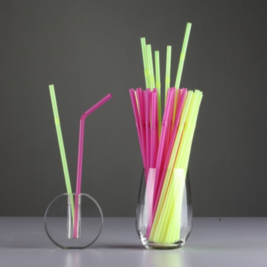 Biodegradable plastic straws with customizable colors