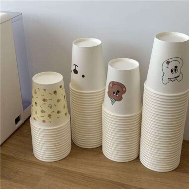 Wholesale cartoon printed paper coffee cups for cafés