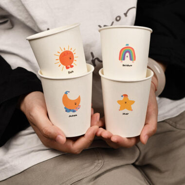 Wholesale cartoon printed paper coffee cups for cafés