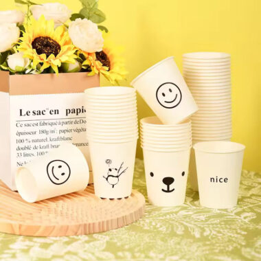 Custom recyclable paper coffee and tea cups