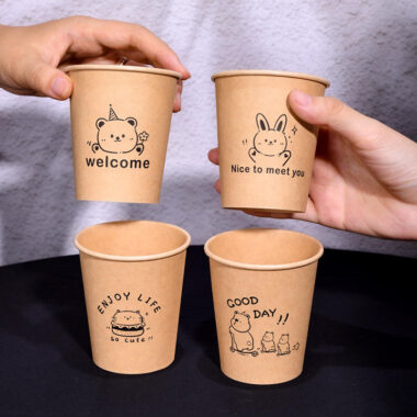 Custom kraft paper coffee and tea cups