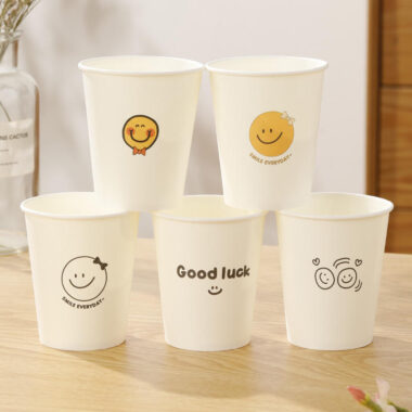 Custom kraft paper coffee and tea cups
