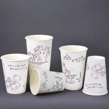 Custom printed disposable coffee and tea cups with lids