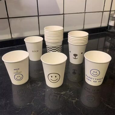 High quality recyclable paper coffee and tea cups