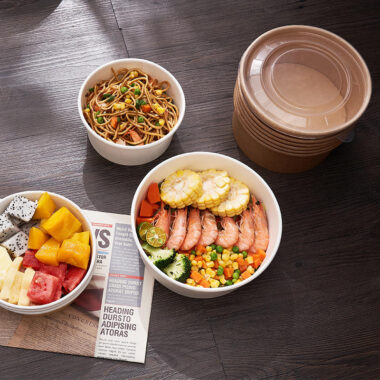 Biodegradable food bowls and soup cups for takeaway packaging