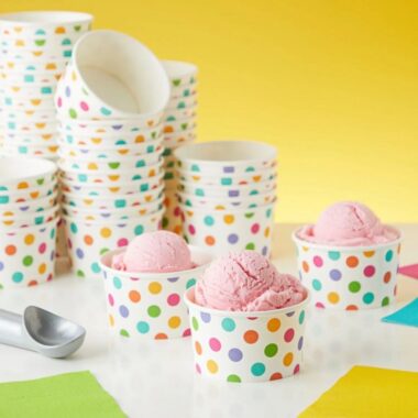 Colorful multi-size paper ice cream cups for dessert and yogurt shops