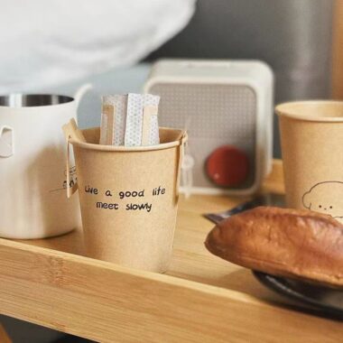 Premium kraft leak-proof paper coffee and tea cups for hot drinks