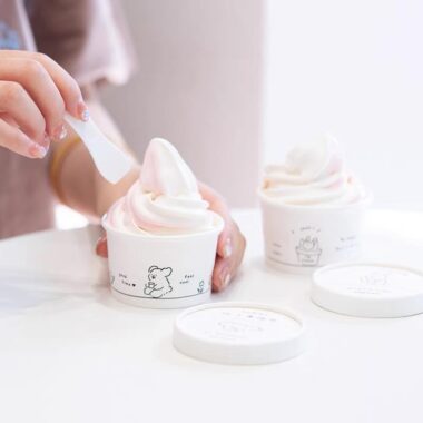 Cute single wall paper ice cream cups with lids for dessert takeaway