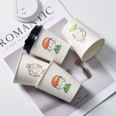 Cute thickened household paper coffee and tea cups for hot beverages