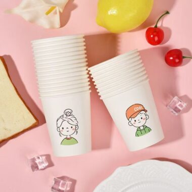 Cute thickened household paper coffee and tea cups for hot beverages