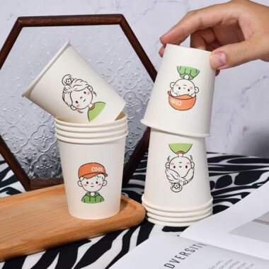 Cute thickened household paper coffee and tea cups for hot beverages