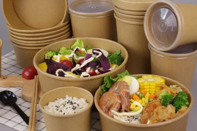 Recyclable kraft paper hot soup bowl for takeaway food