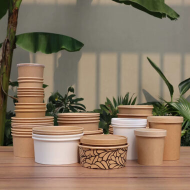 Disposable round kraft paper food bowls and soup cups with lids