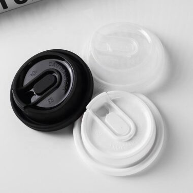 Multifunctional disposable plastic cup lid for coffee and milk tea