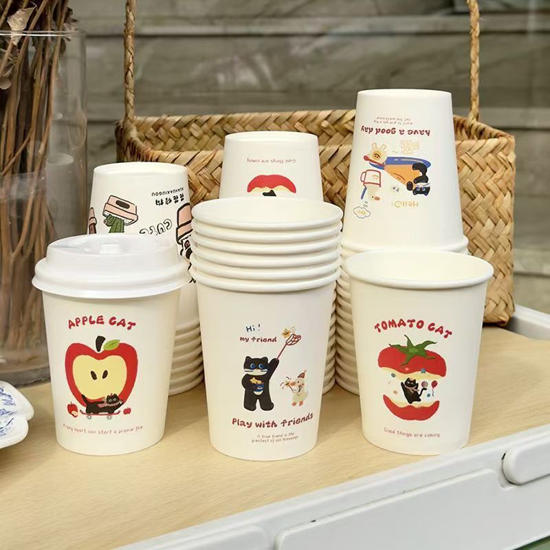 Household food grade paper coffee and tea cups for hot drinks